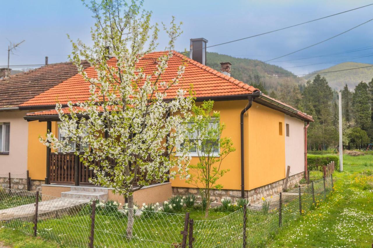 Apartman Olga Perucac Esterno foto