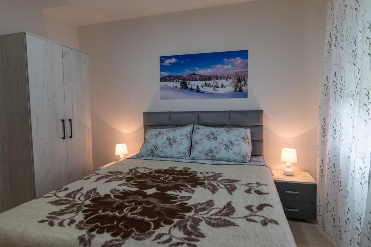 Apartman Olga Perucac Esterno foto